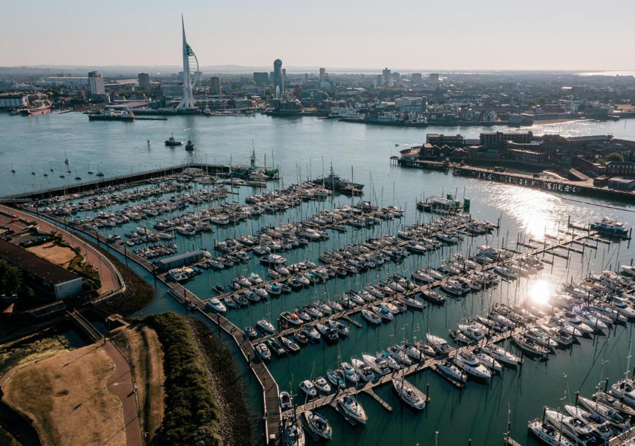 Rooms At Haslar Marina กอสปอร์ต ภายนอก รูปภาพ